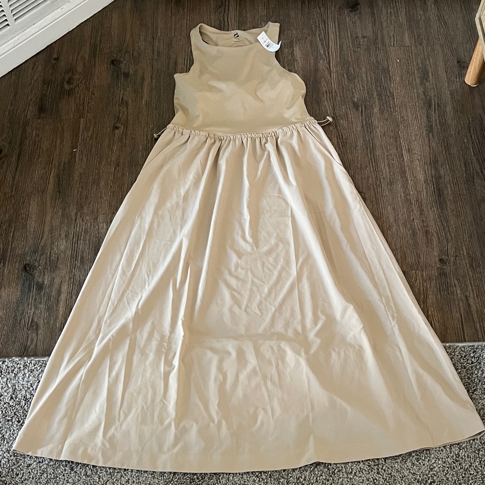 Lou & Grey Tan Sleeveless Dress with Pockets